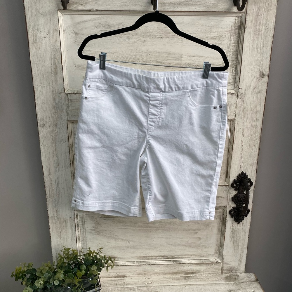 Tribal shorts